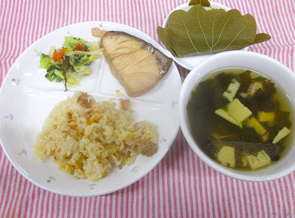 給食